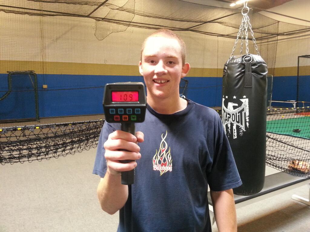 Pro Baseball Summit, New Underload Baseball Record, Seminar Dates, Mariners' Scout Team, and Wireless EXG Sensors - MaxVelo News